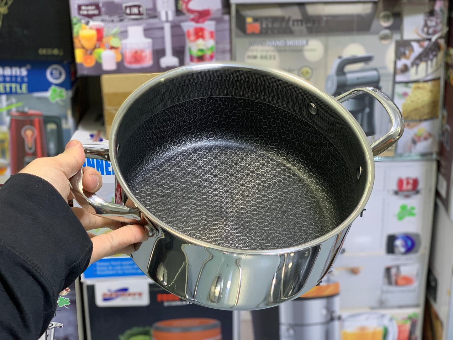 Laser Coating Deep Casseroles  Non Stick ( 4 pieces ) 21.5 cm ,25.5 cm , 27.5 cm and 29.5 cm