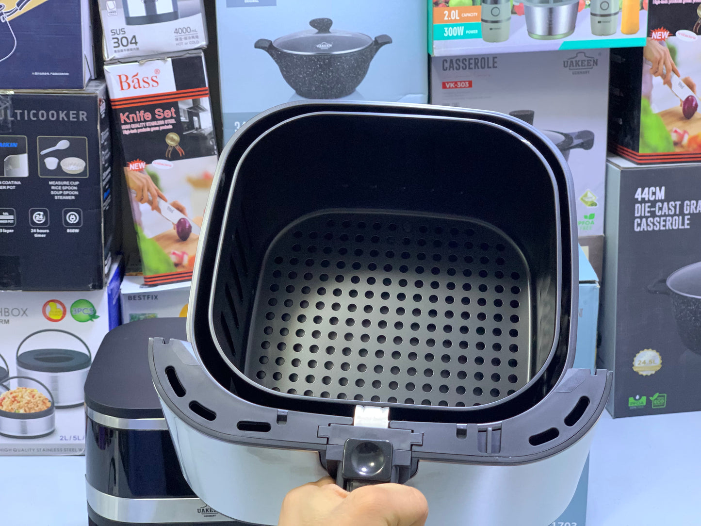 Uakeen Digital Air Fryer|10L and 1700W|ZL-1703