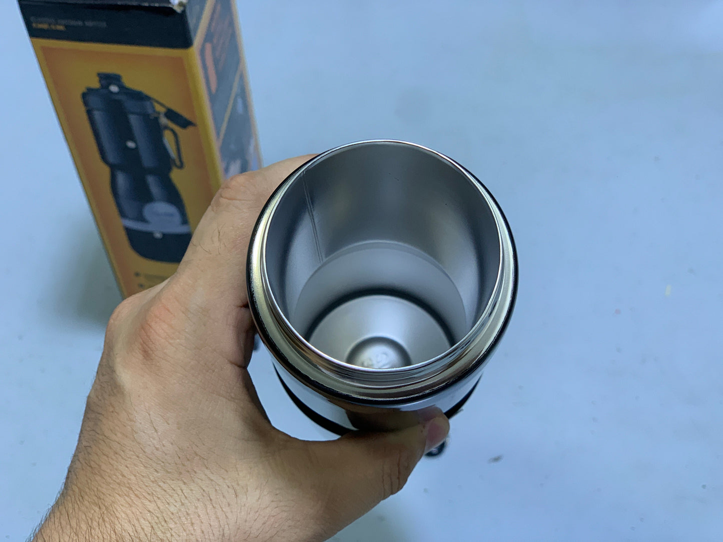 Insulated Water Bottle 680ml Hot and Cool