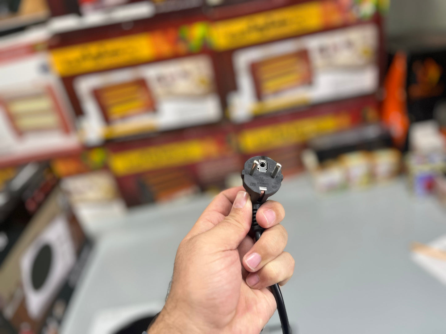 Import  Silver Crest Universal Hot Plate 2400W SC-CC88