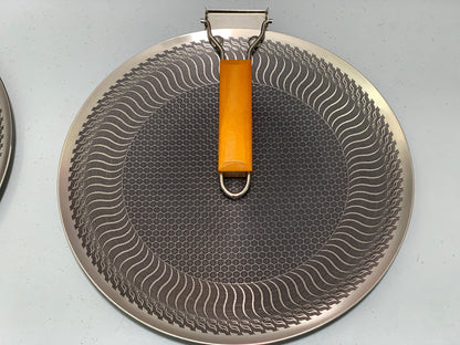 Laser Coating Tawa with Folding Wooden Handle 34cm