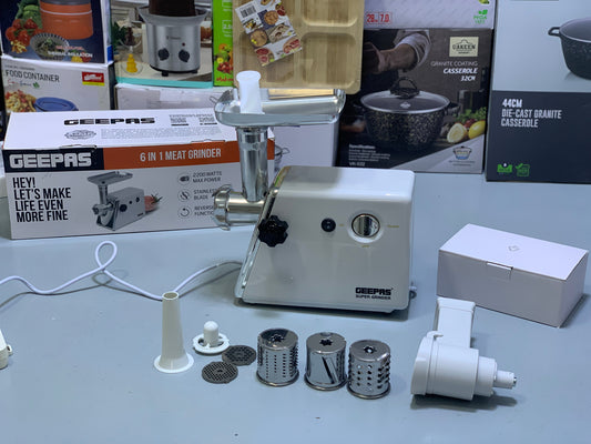 Original Geepas 6 in 1 Meat grinder 2200w with reverse function