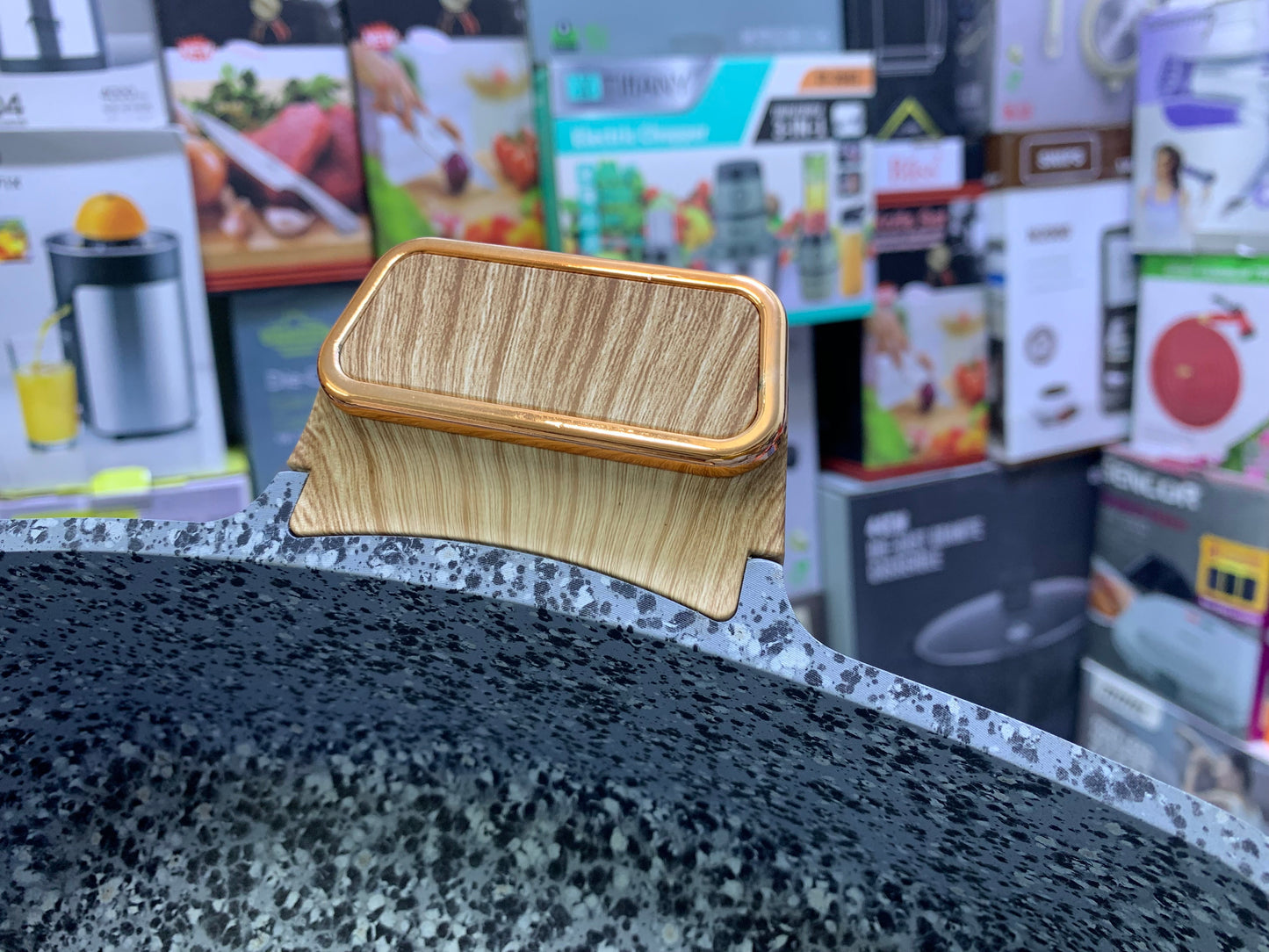 UIIOY Universal Granite Die Cast Hot Pot 28cm