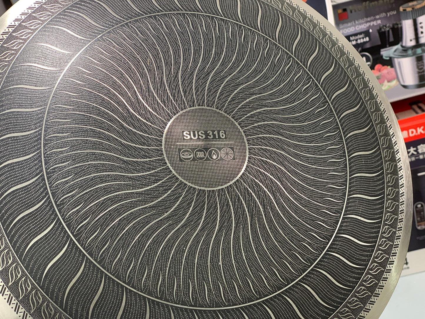 Laser Coating Tawa with Folding Wooden Handle 34cm