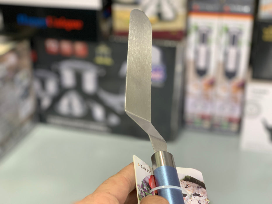 Kitchen Tools For Pizza lifting