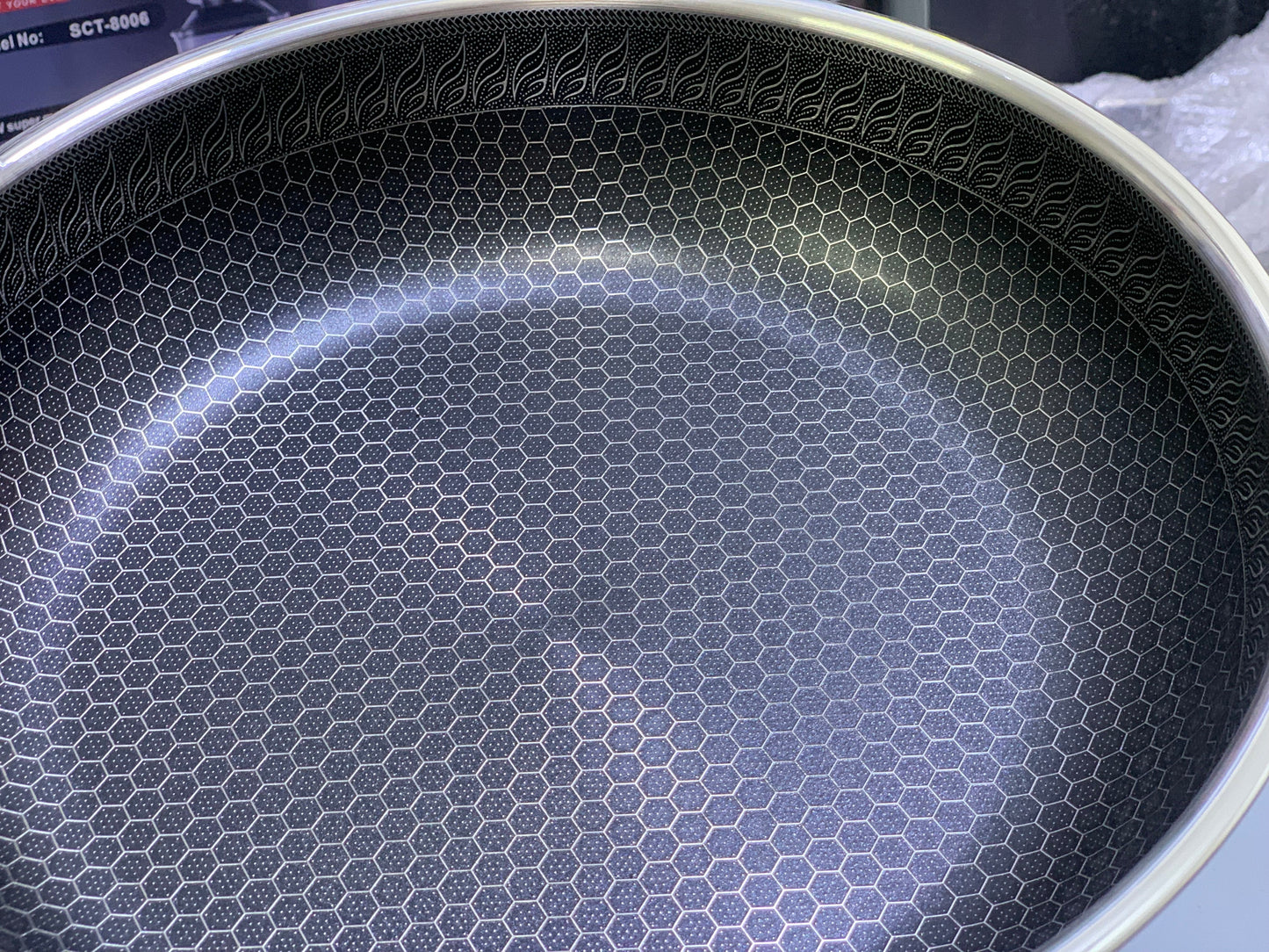 Laser Coating Frying Pan Stainless Steel Honeycomb Pattern Skillet without Lid