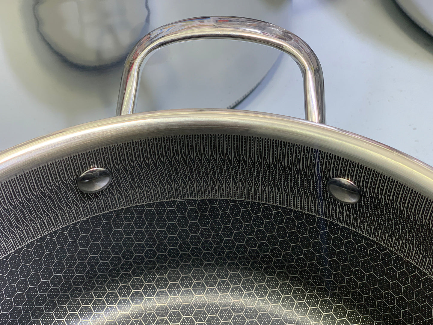 Laser Coating Deep Casseroles  Non Stick ( 4 pieces ) 21.5 cm ,25.5 cm , 27.5 cm and 29.5 cm