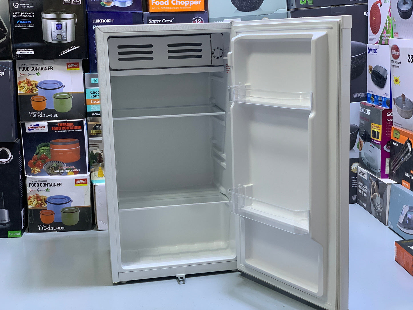 GEEPAS Mini Refrigerator 40L – Space-Saving & Efficient for Office and Room