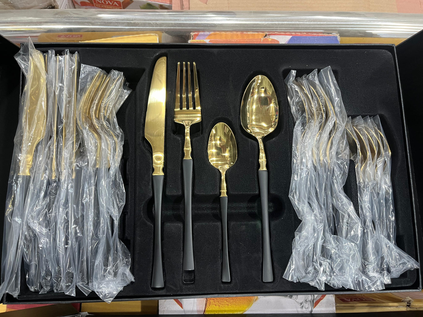 High Quality Polished Cutlery Set Golden and Half Golden Stainless Steel