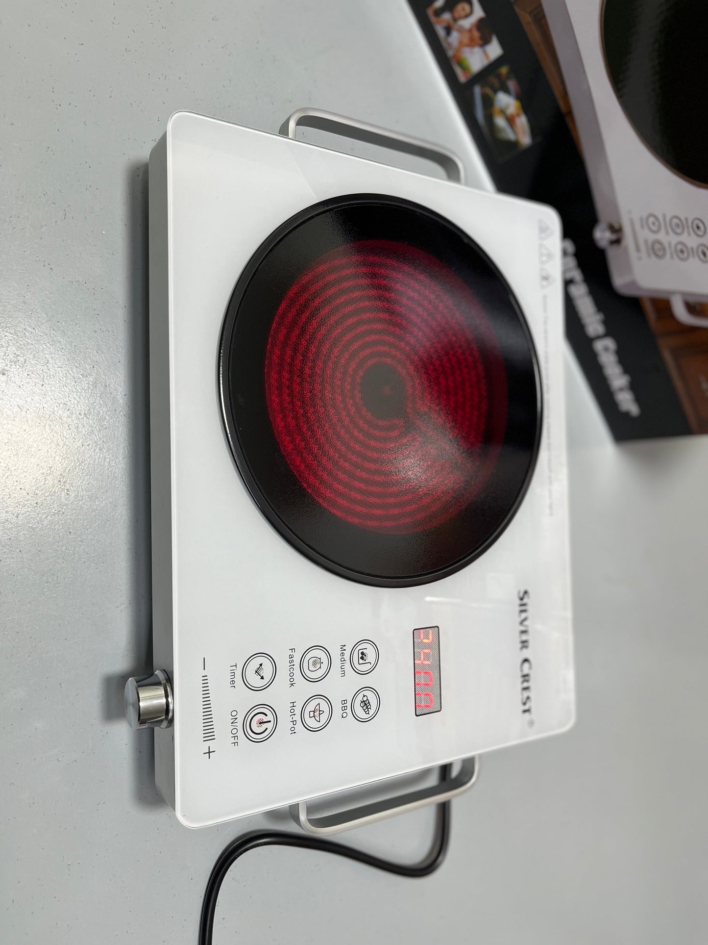 Import  Silver Crest Universal Hot Plate 2400W SC-CC88