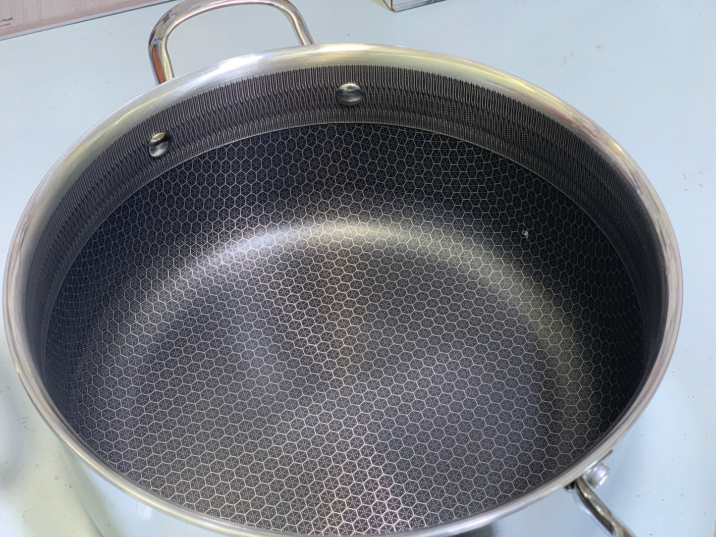 Laser Coating Deep Casseroles  Non Stick ( 4 pieces ) 21.5 cm ,25.5 cm , 27.5 cm and 29.5 cm