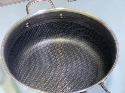 Laser Coating Deep Casseroles  Non Stick ( 4 pieces ) 21.5 cm ,25.5 cm , 27.5 cm and 29.5 cm