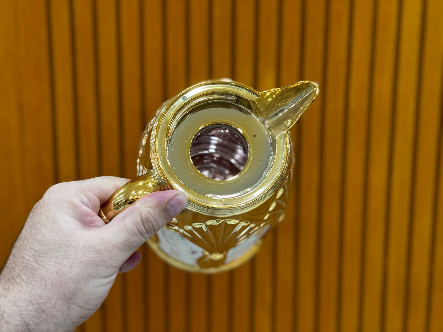 White and Golden Tea Thermos