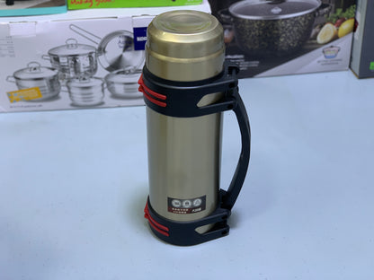 Sports Water Bottles 2000ml Portable and suitable for camping and sports