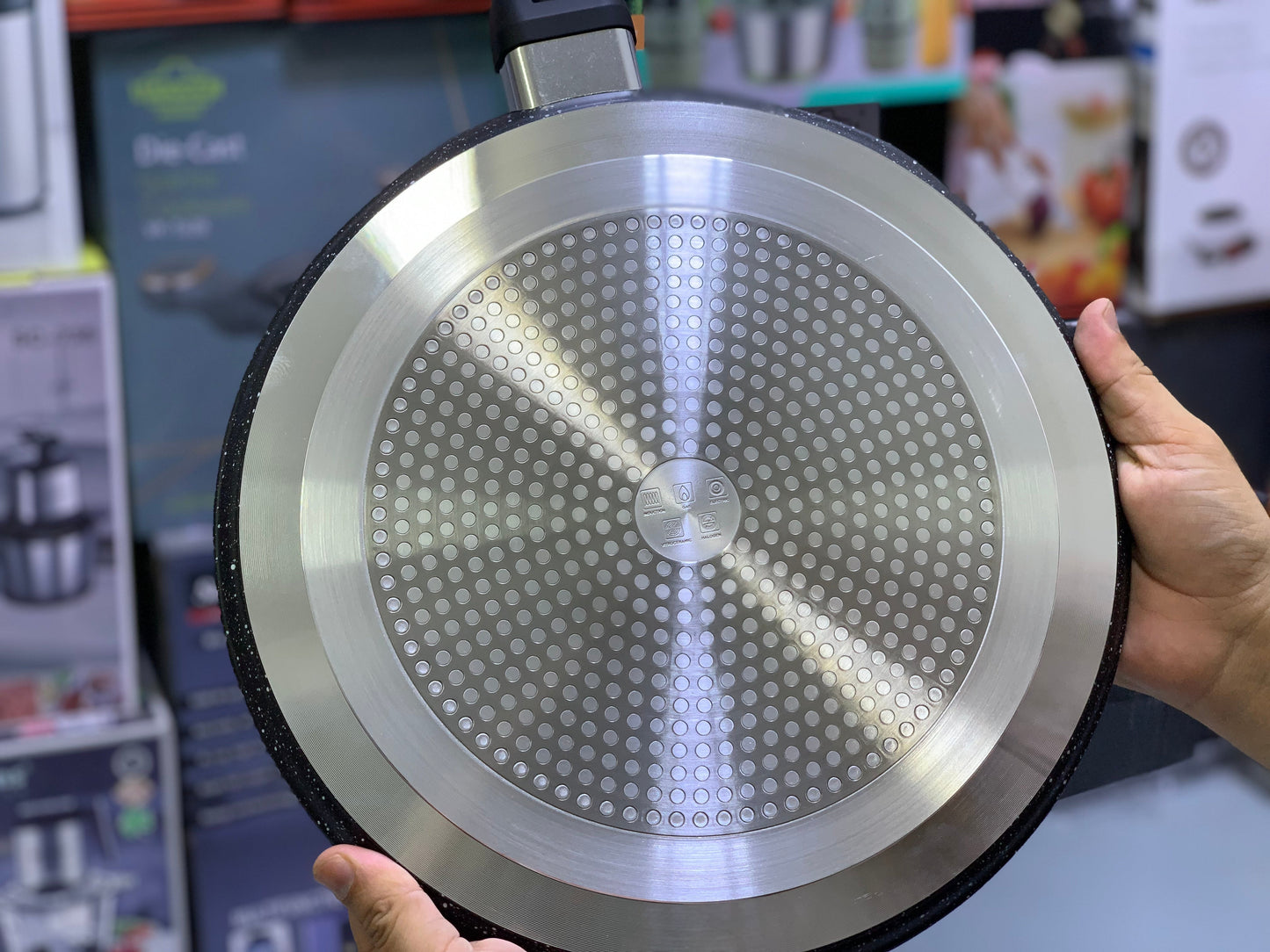 Non Stick Creepy Pans  - Pizza Pan and Tawa 32cm Granite Coating Color Dark