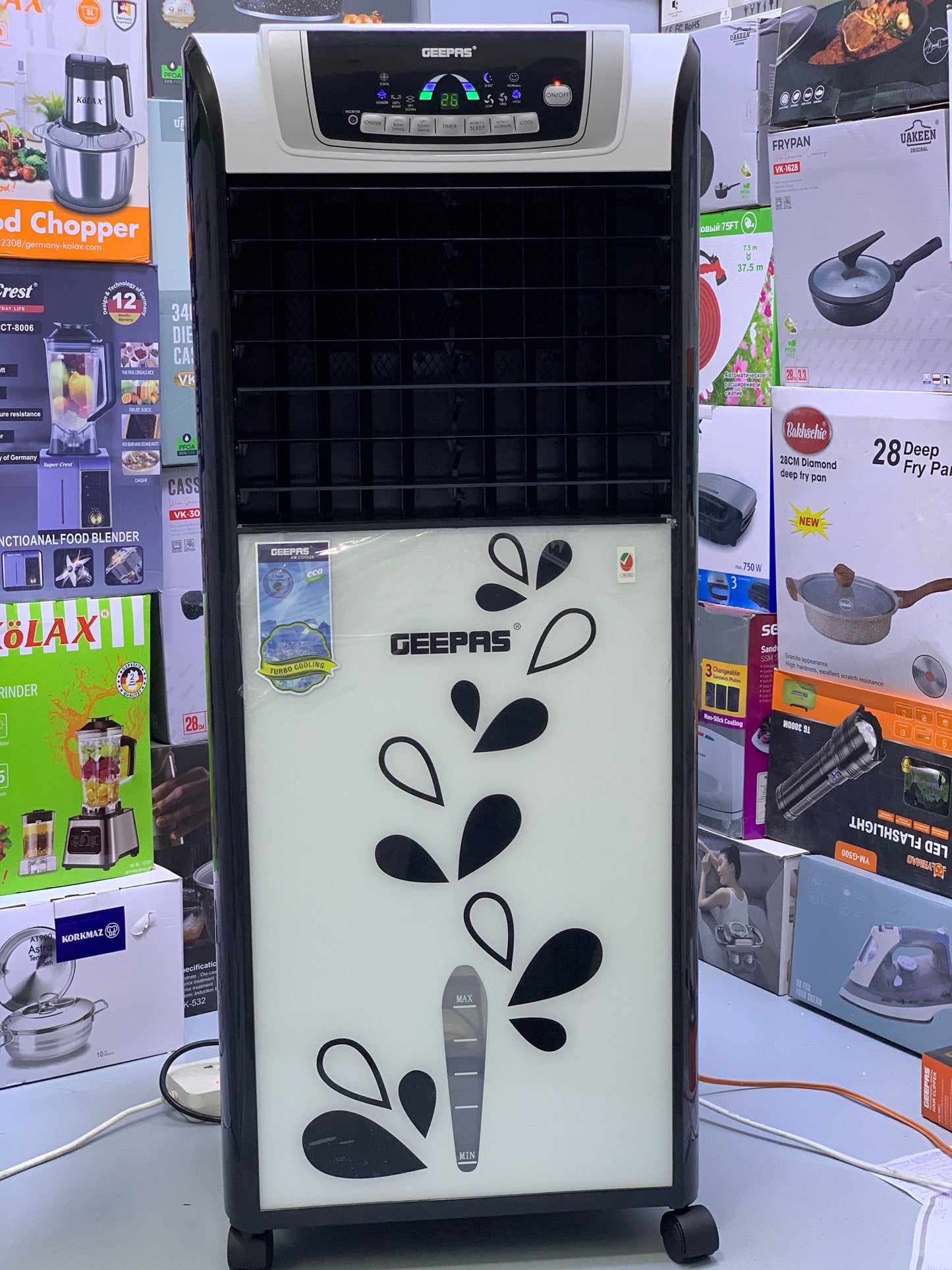 Geepas air cooler BIG Water Tank HoneyComb Pattern cooling technology 150w