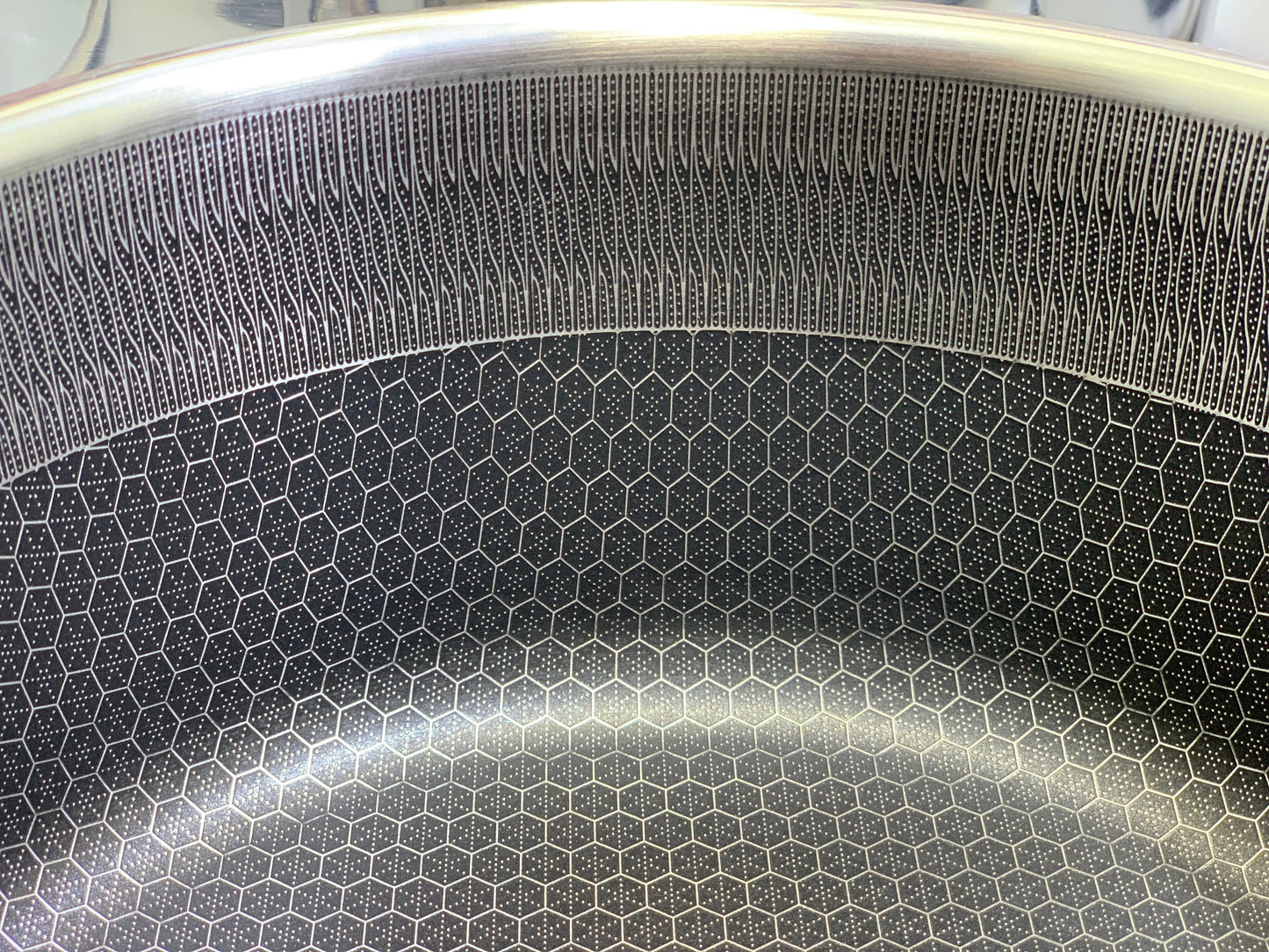 Laser Coating Deep Casseroles  Non Stick ( 4 pieces ) 21.5 cm ,25.5 cm , 27.5 cm and 29.5 cm