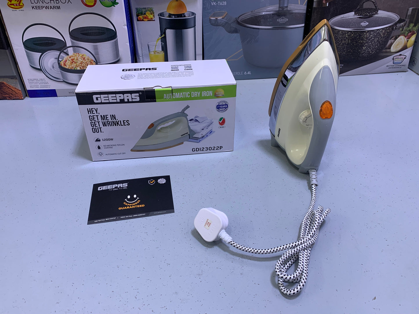 Geepas dry iron 1200w Teflon Non Stock Coating
