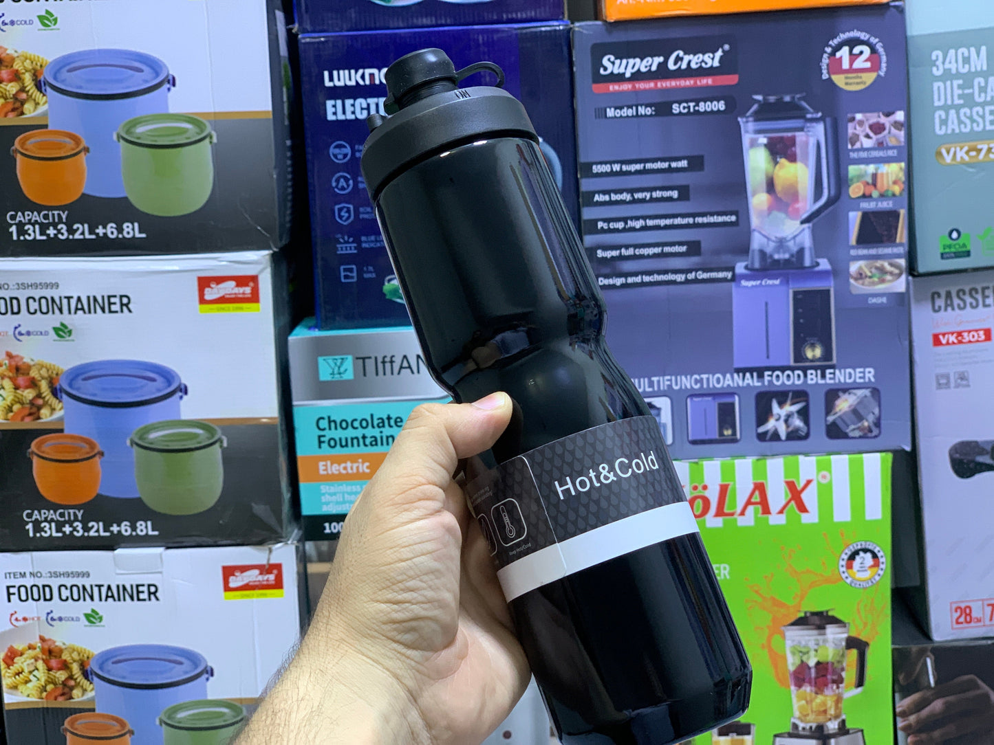 Insulated Water Bottle 680ml Hot and Cool