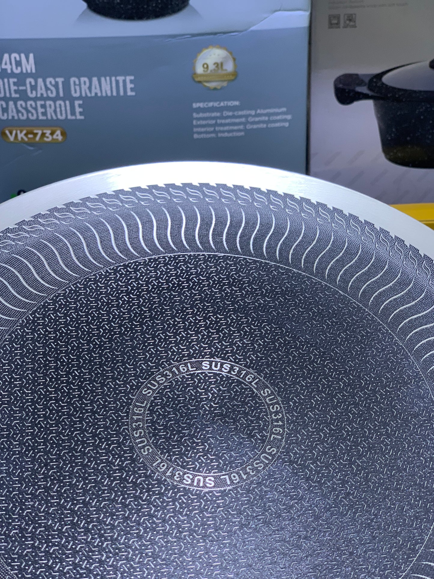 Laser Coating Tawa with Folding Wooden Handle