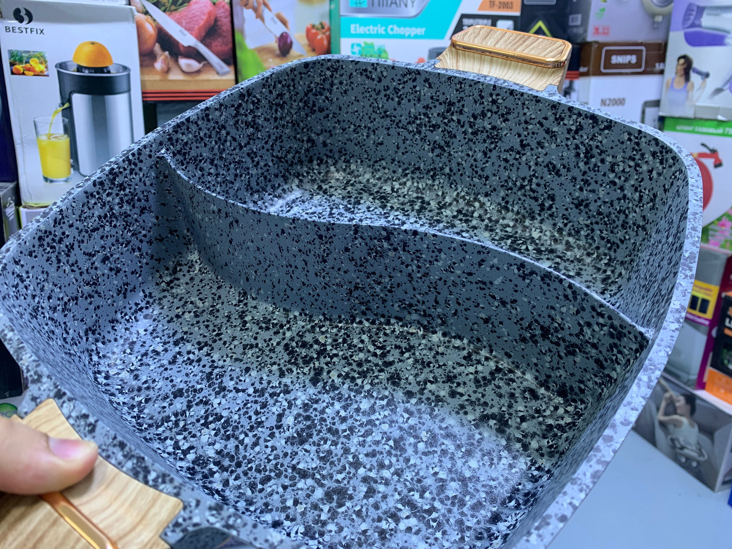 UIIOY Universal Granite Die Cast Hot Pot 28cm