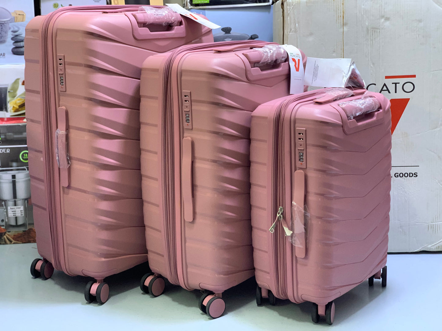 Roncato 3 Pieces Suitcase Set