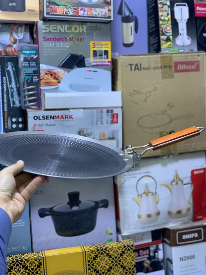 Laser Coating Tawa with Folding Wooden Handle