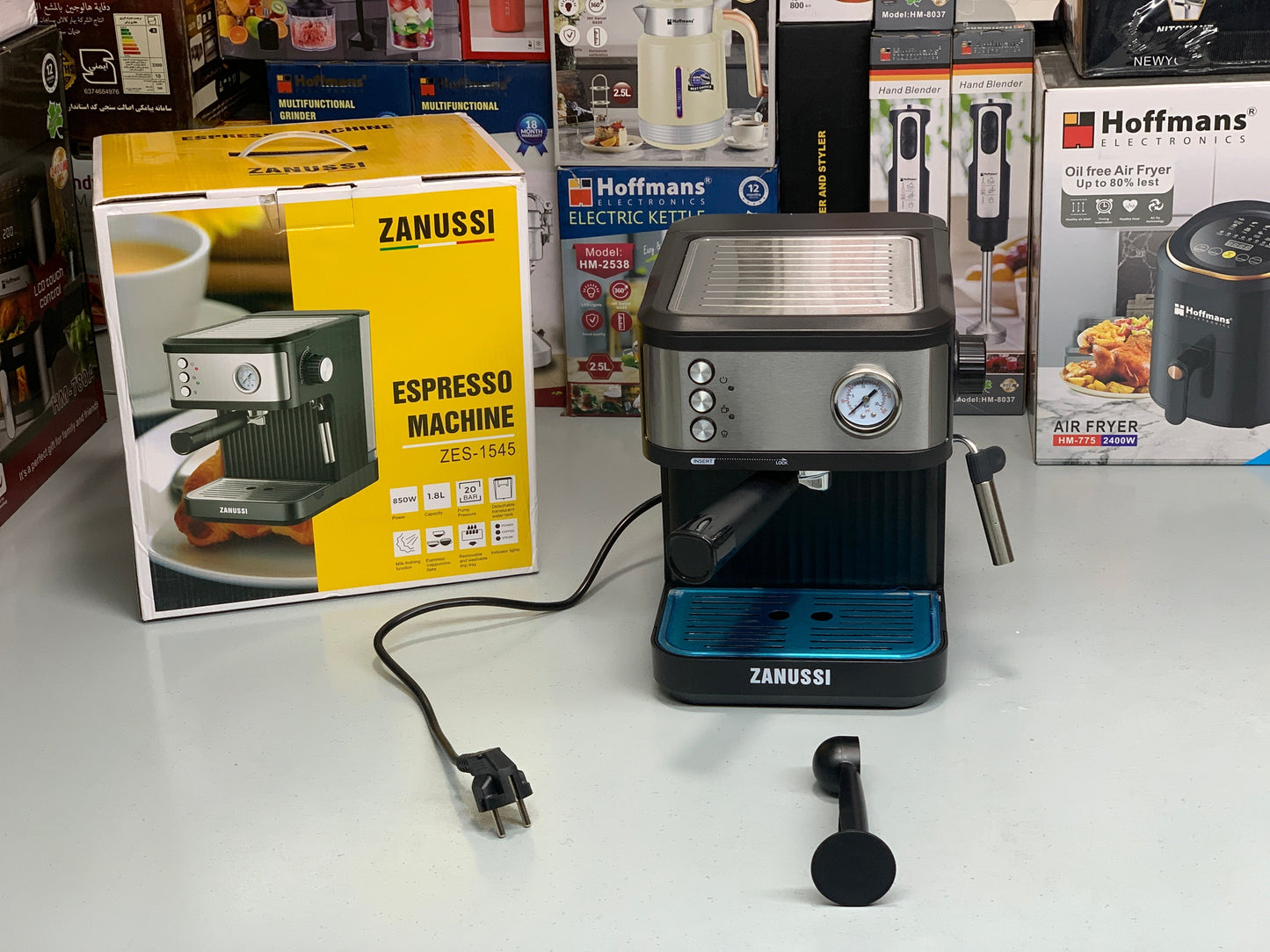 ZANUSSI Expresso Machine 850w 1.8L 20 Bar