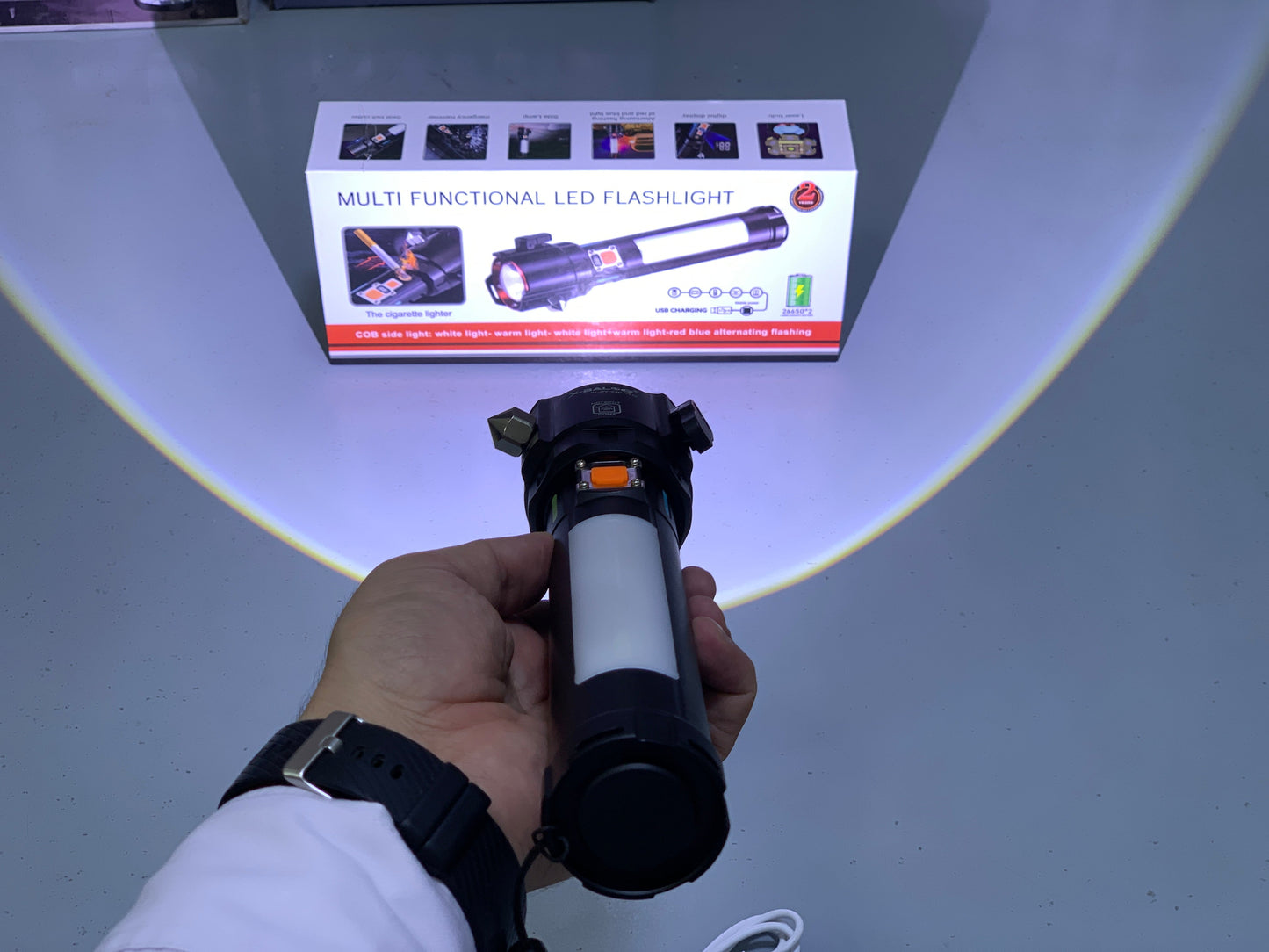 Multifunctional Outdoor Flashlight , Handheld Torch