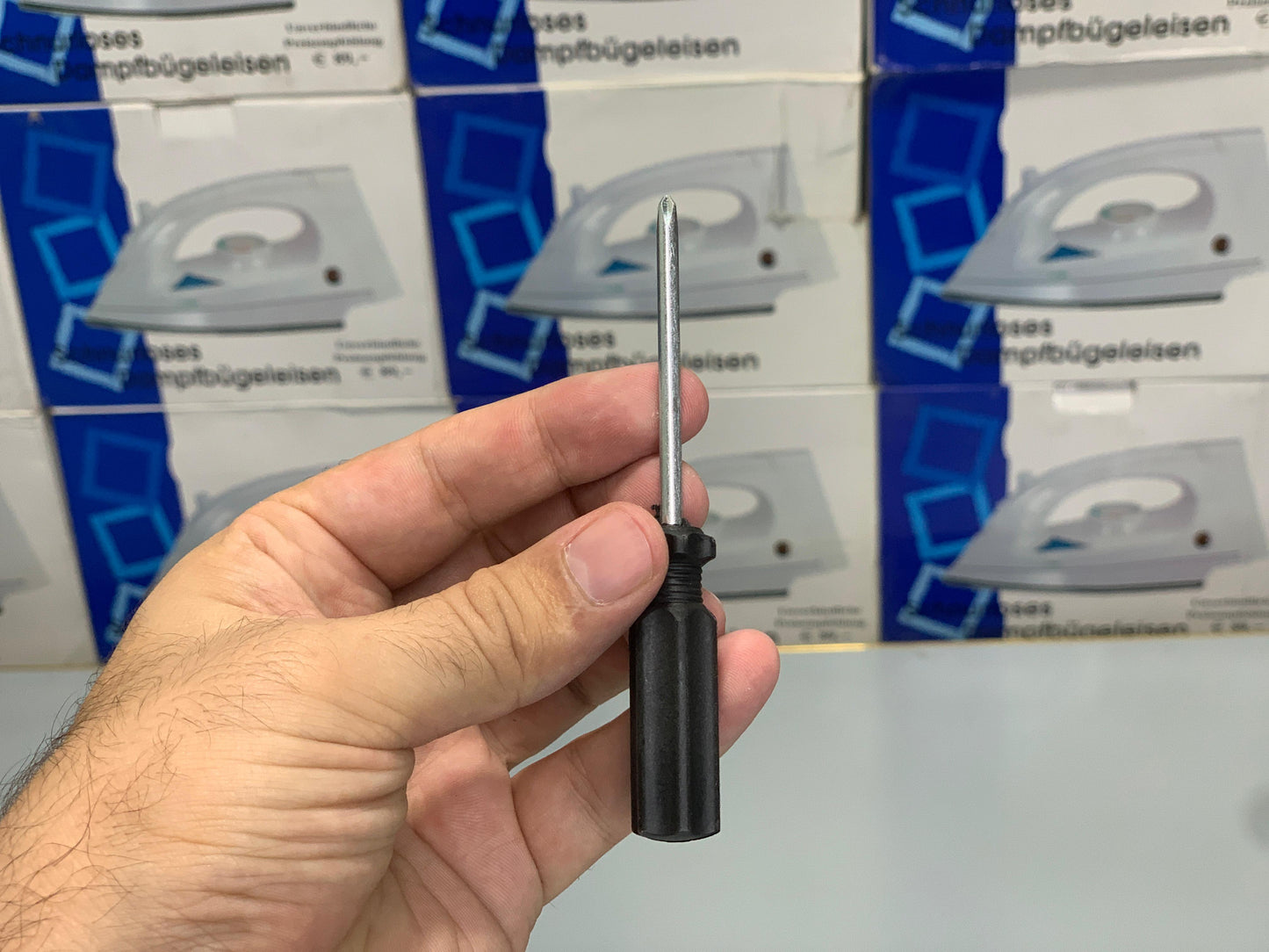 lmported Dewalt 36V Rechargeable Chainsaw with TRI-LINK Bar and Chain