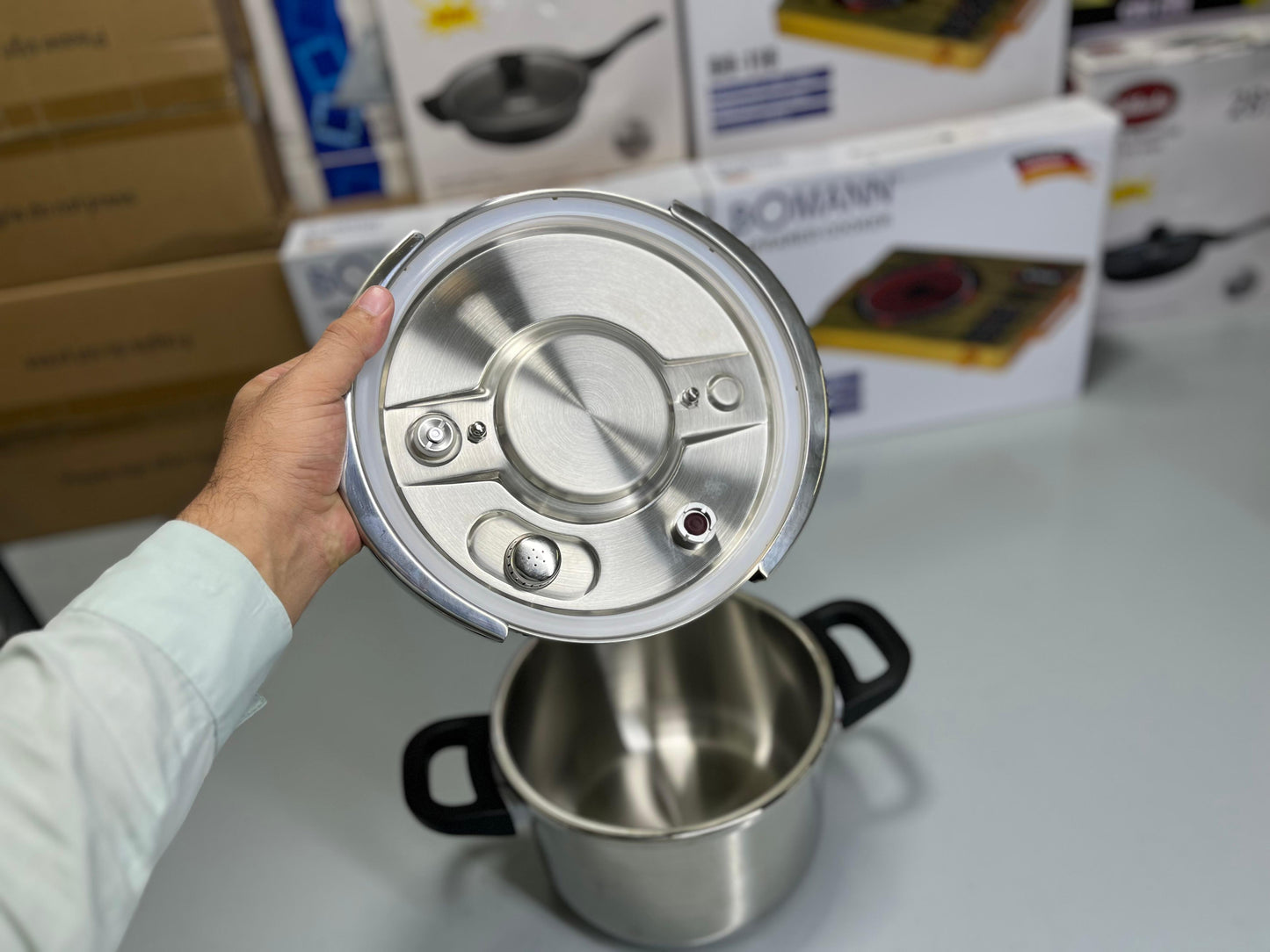3 in 1 Pressure Cooker 6L & 4L