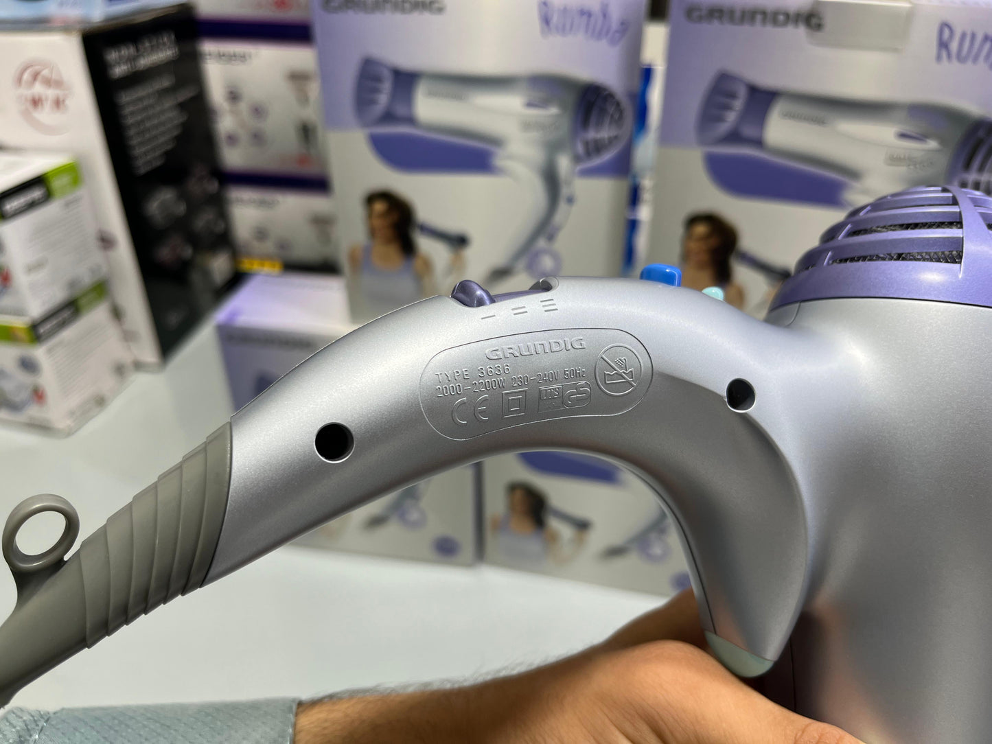 GERMANY LOT GRUNDIG HAIR DRYER ( IONIC TECHNOLOGY )